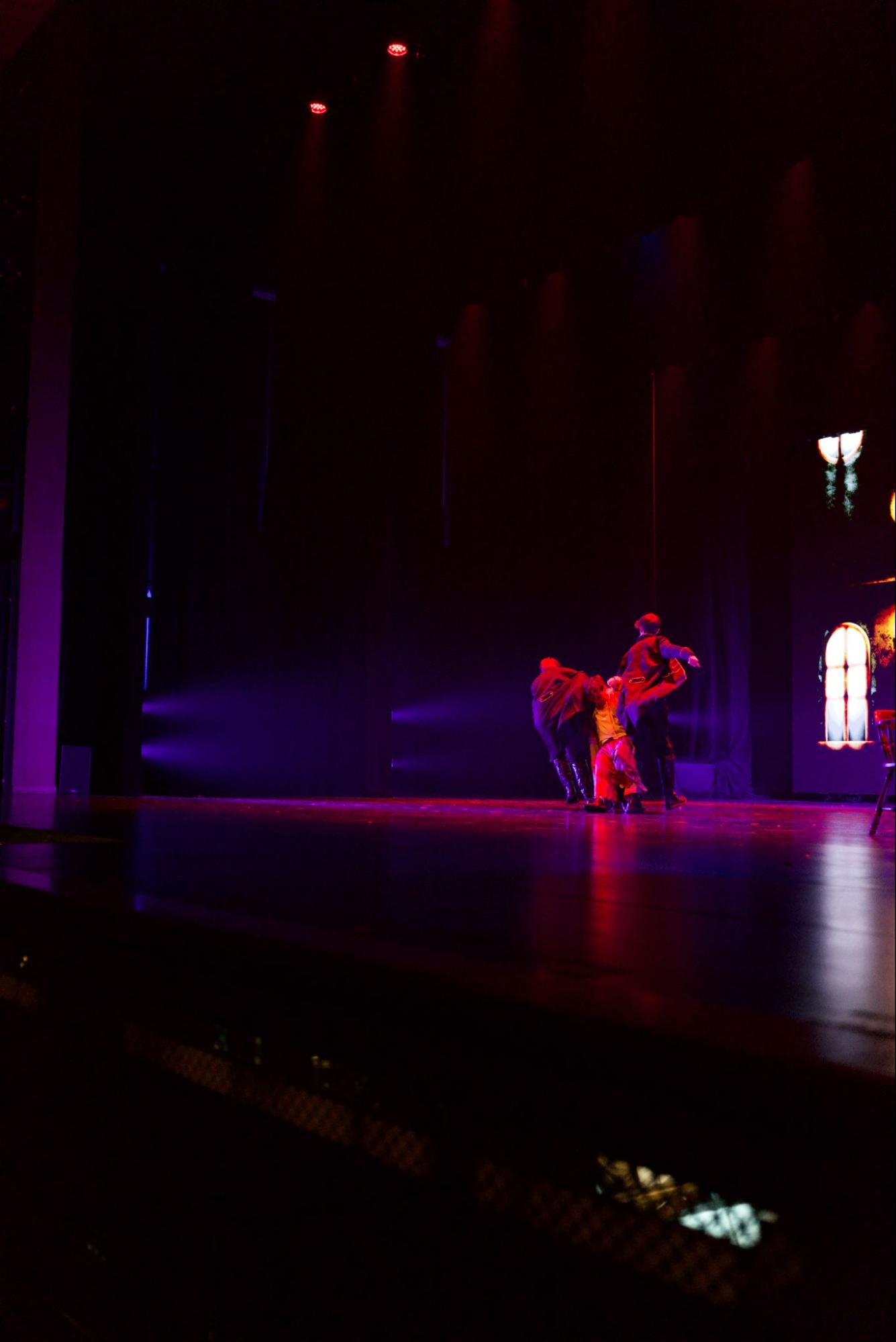 Red and violet dramatic scene from Les Misérables